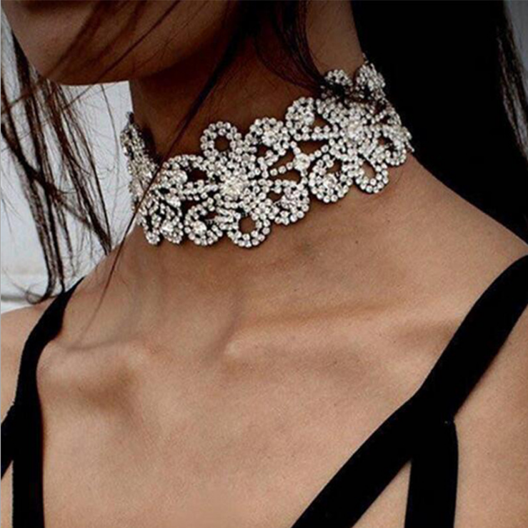 Alloy Full Rhinestone Choker Necklace - Fashionable Style